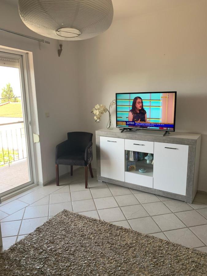 Apartman Ana Zeleni Pojas 巴尔 外观 照片