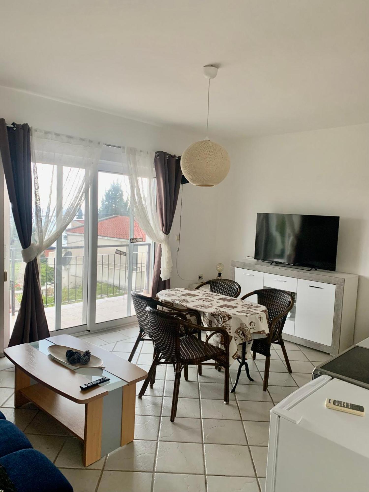 Apartman Ana Zeleni Pojas 巴尔 外观 照片